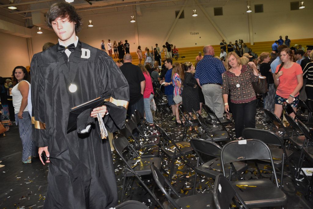 DHS 2019 Graduation Ceremony (140).jpg